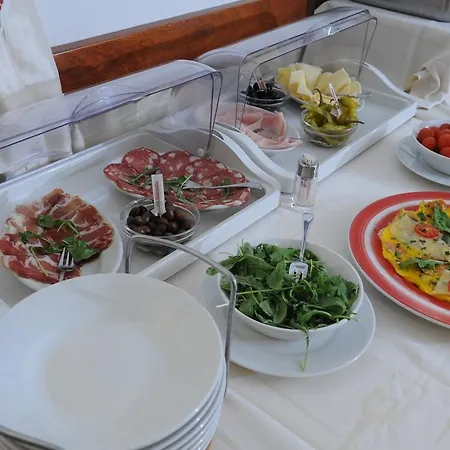 Pian Del Bosco Отель