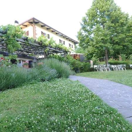 Pian Del Bosco Отель Novafeltria